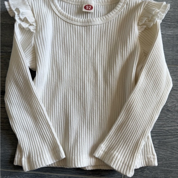 Pink and White Ruffle Tops with Brown Plaid Skirt Size 2T - Picture 5 of 12